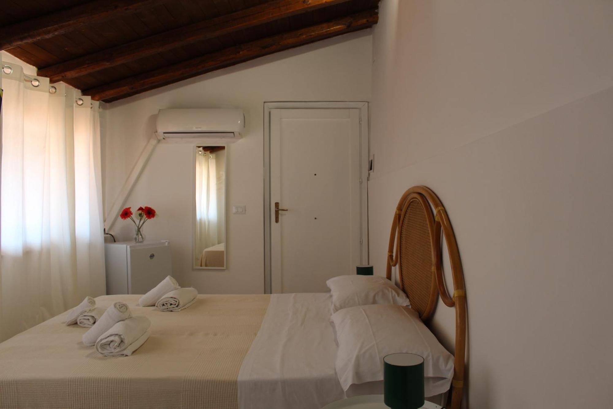 Terrasini 2000 Home Holidays Luaran gambar